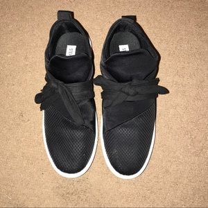 black steve madden sneakers